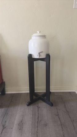 Water/beverage dispenser