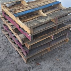 10 Wooden Pallets 