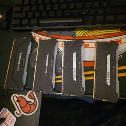 Corsair vengence RGB PRO 32GB DDR4 RAM (4x8gb sticks)