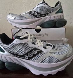 Men size 9.5 Saucony Originals Running Sneakers