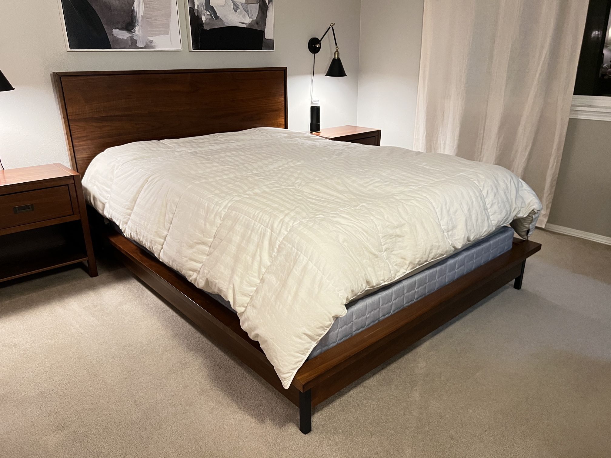 Macy’s Furniture Oslo Queen Bedframe Walnut