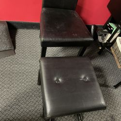 Two pieces leather chair and ultimate