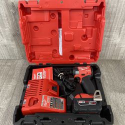 Milwaukee M18 1/4” Hex Impact Driver w/ 5.0Ah Battery & Charger