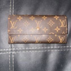 Louis Vuitton Classic Monogram Portefeuille Sarah Wallet