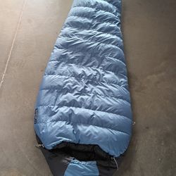REI CO-OP Magma 10 Degrees Men's Regular Goose Down Mummy Sleeping Bag Camping