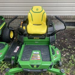 John Deere Zero Turn New $4500 Mower For Half Price 