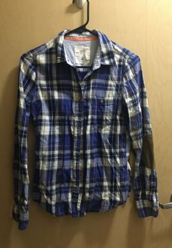 Women’s S/M plaid shirt w/elbow patch
