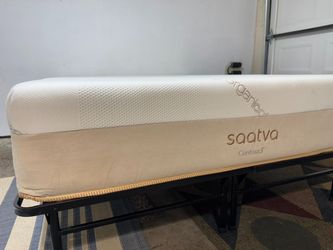 LIKE NEW! Saatva Contour5 Queen Mattress - Delivery Available