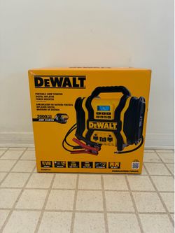DEWALT 2000-Peak Amp Portable Jump Starter