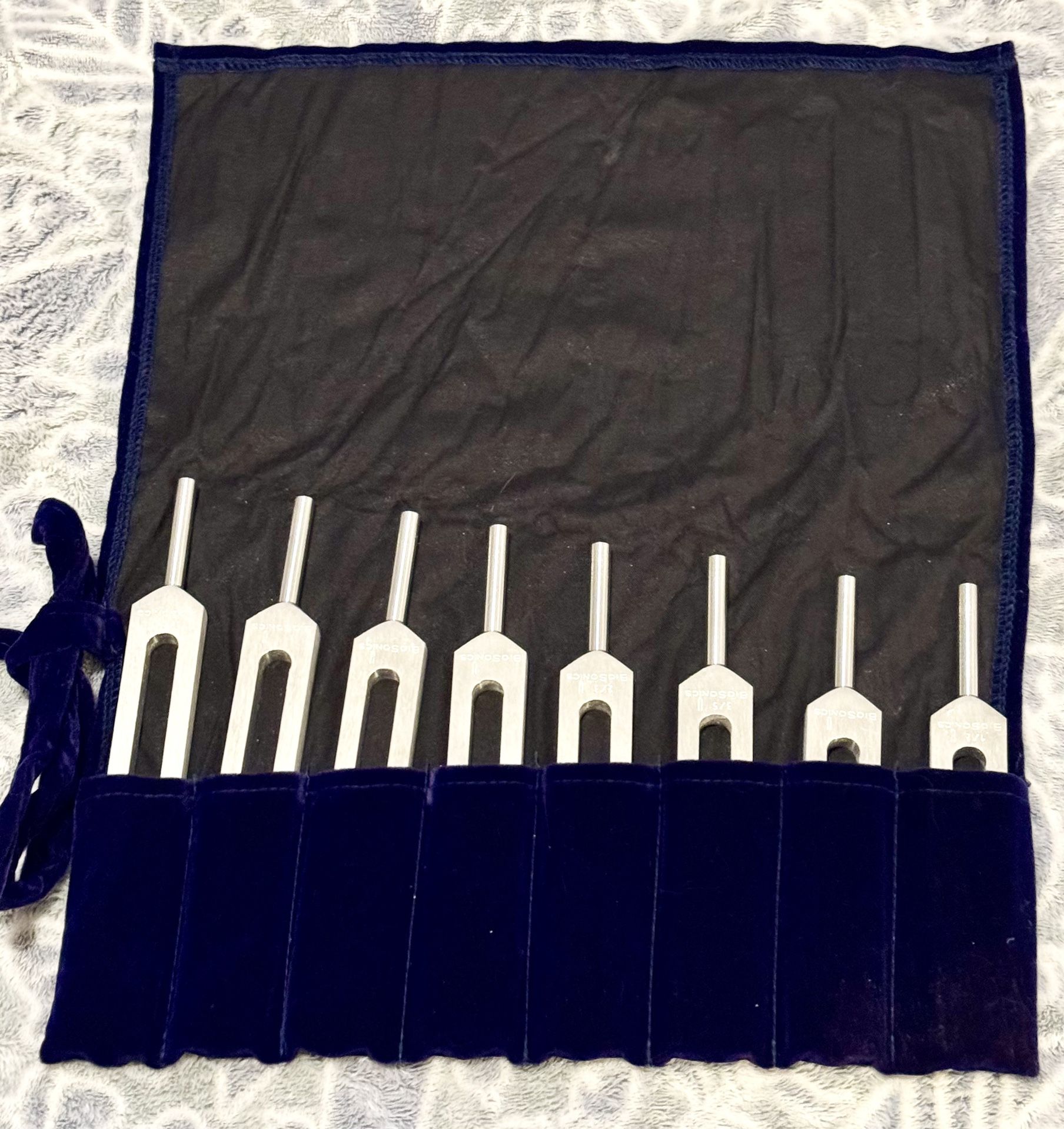 Bio Sonics Set Of 8 Chakra Healing Tuning Forks With Striker Included