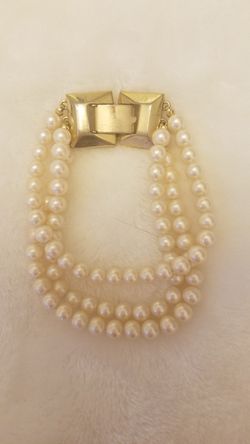 Pearl bracelet