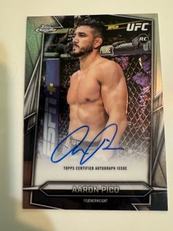 UFC Topps Chrome 2026 Card Lot (1 Auto & 1 Numbered)