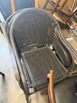 Metal patio chair