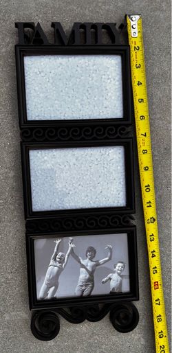 3 - 4x6 Photo Frame> FAMILY
