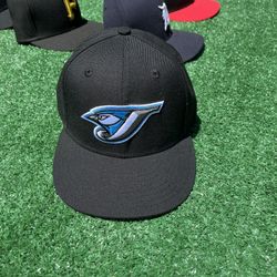 Blue Jays  Size 7  1/8 