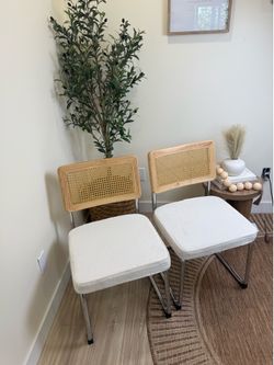 Accent chair