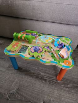 Activity Table Melissa and Doug