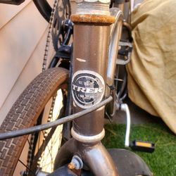 2 BEACH CRUISERS BICYCLES 