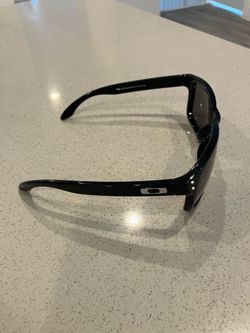 Oakley Holbrook
