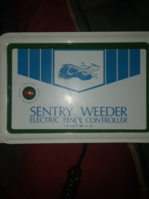SENTRY WEEDER/ ELECTRIC FENCE CONTROLLER
