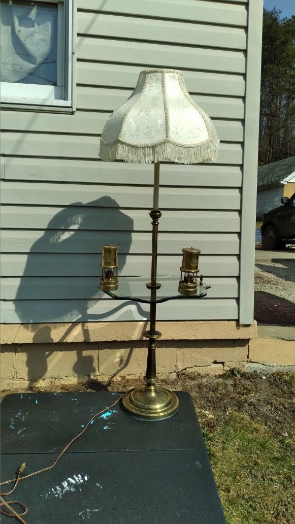 Stiffel Mcm Brass Lamp Mid Century Modern With Glass Shelf