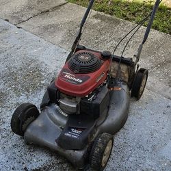 Honda Powered Craftsman Push Mower 
