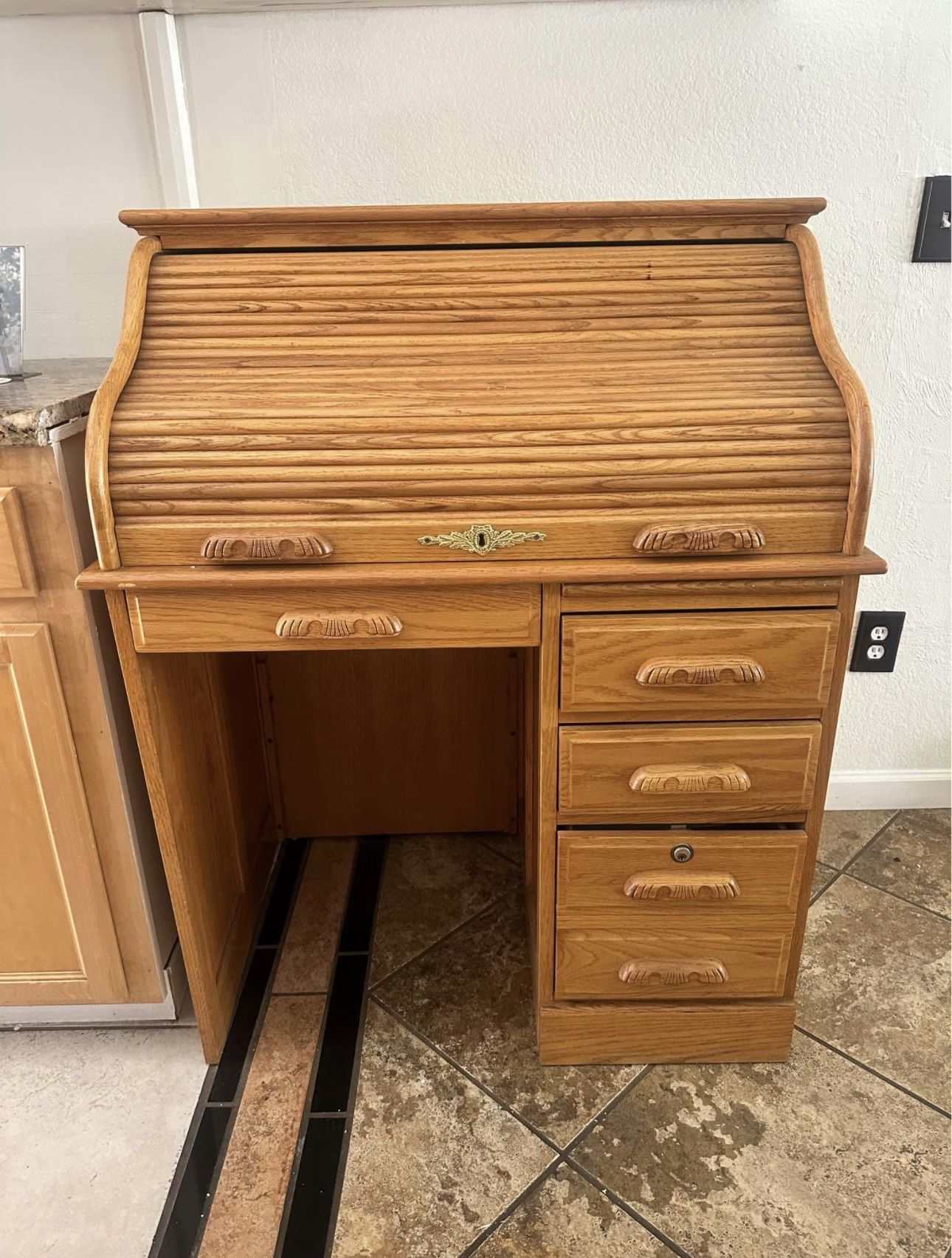 Roll Top oak wood Desk