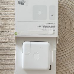 NEW, In Box: Apple USB-C 70w Power Adapter