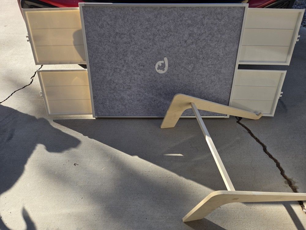 PitaPita Jigsaw Puzzle Board With Stand And 4 Drawers. Swivels.