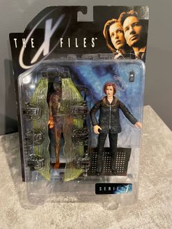 X-Files - Fight the Future Dan Scully (Parka and Cryopod) Action Figure