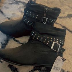 Brand New Girl Ankle Boot Size 13