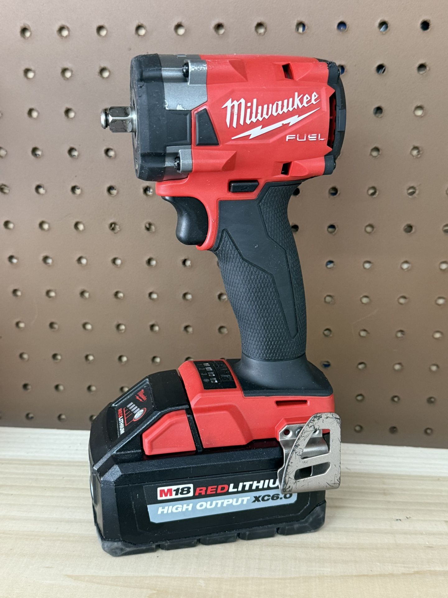 Milwaukee 2854-20 M18 FUEL 3/8" Compact Impact Wrench w/ 6Ah Battery