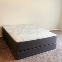 Queen Mattress Come And Box  Spring  - Free Delivery 🚚 To Reasonable Distance 
