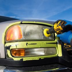 Headlight Restoration Kit 