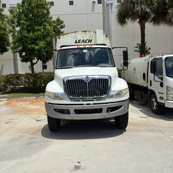2017 International 4300 Garbage Packer