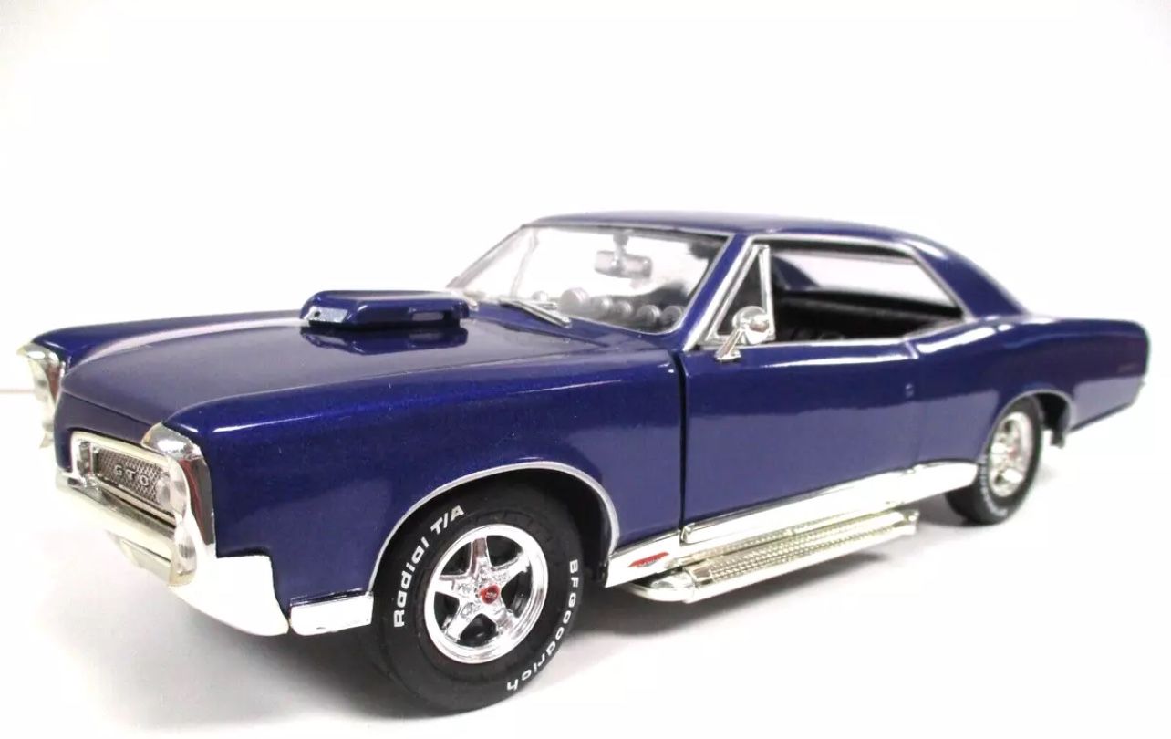 AMERICAN MUSCLE - XXX XANDER CAGE VIN DIESEL-67 PONTIAC GTO - 1/18