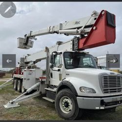 🚨 RARE FIND – 125 FT BUCKET TRUCK 🚨
💥 2015 Freightliner M2-112
💥 ALTEC AH125 – 125FT WORKING HEIGHT
If you're in utilities, telecom, tree service,