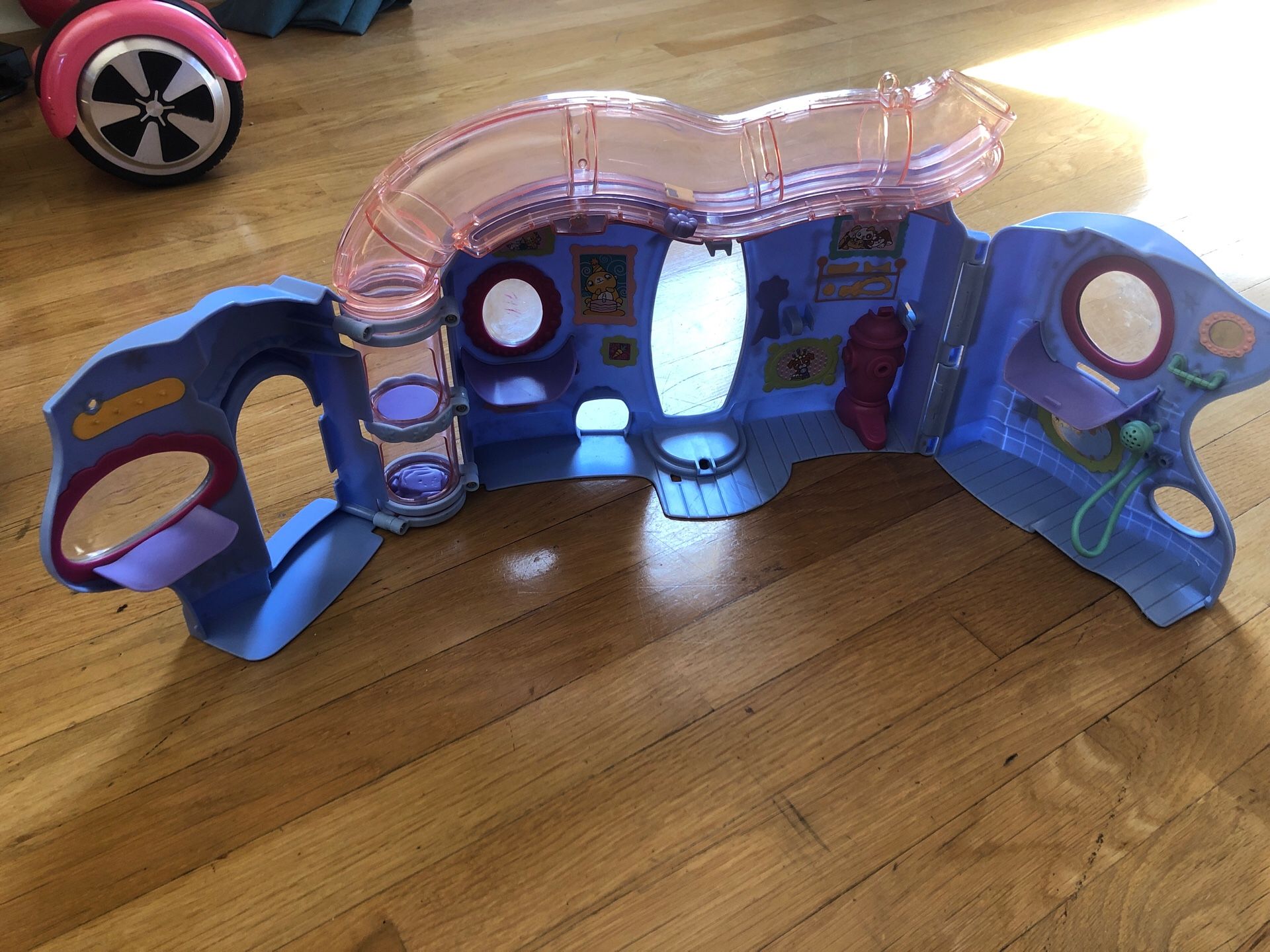 Little Pet Lovin Playhouse