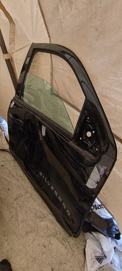 2018 Chevy Silverado Passenger Door
