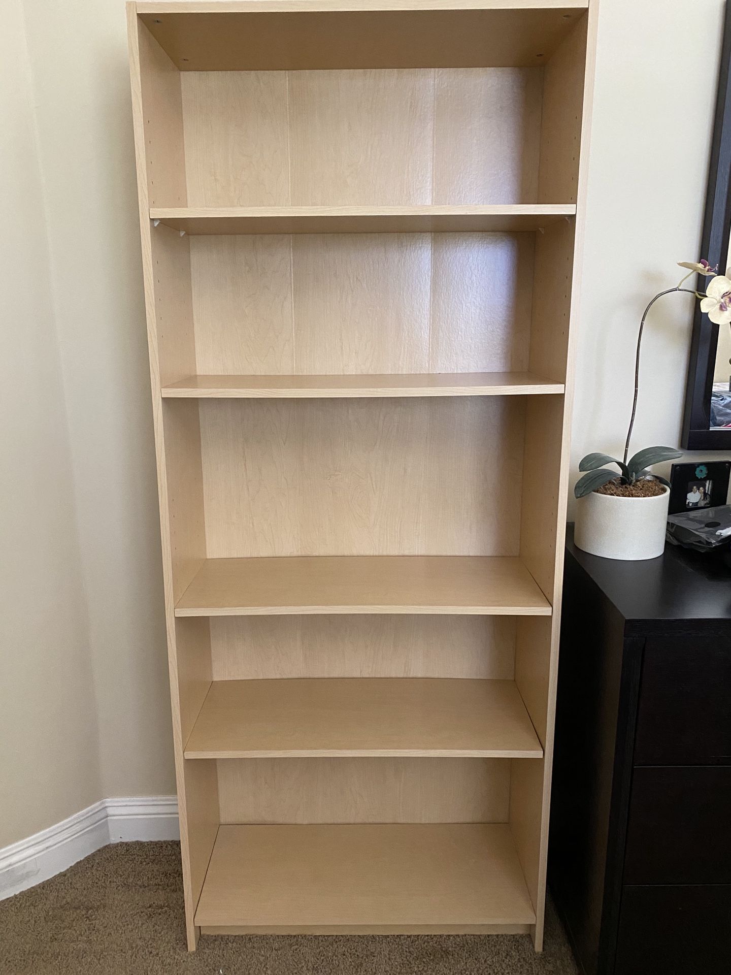 Maple bookshelves 3 ea