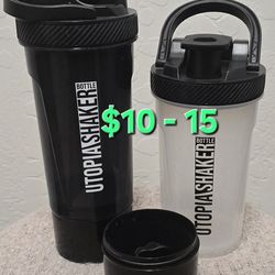 Shaker Bottles with Compartment for Protein Powder