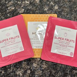 NEW EARTH TO SKIN 3 PIECE FACE SHEET MASK SET $5!!