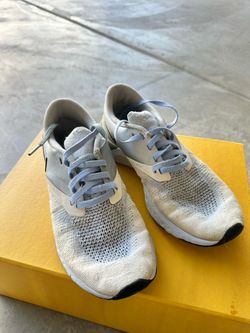 Nike Flyknit Running Sneakers