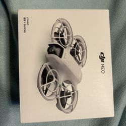 DJIa Neo Drone Combo