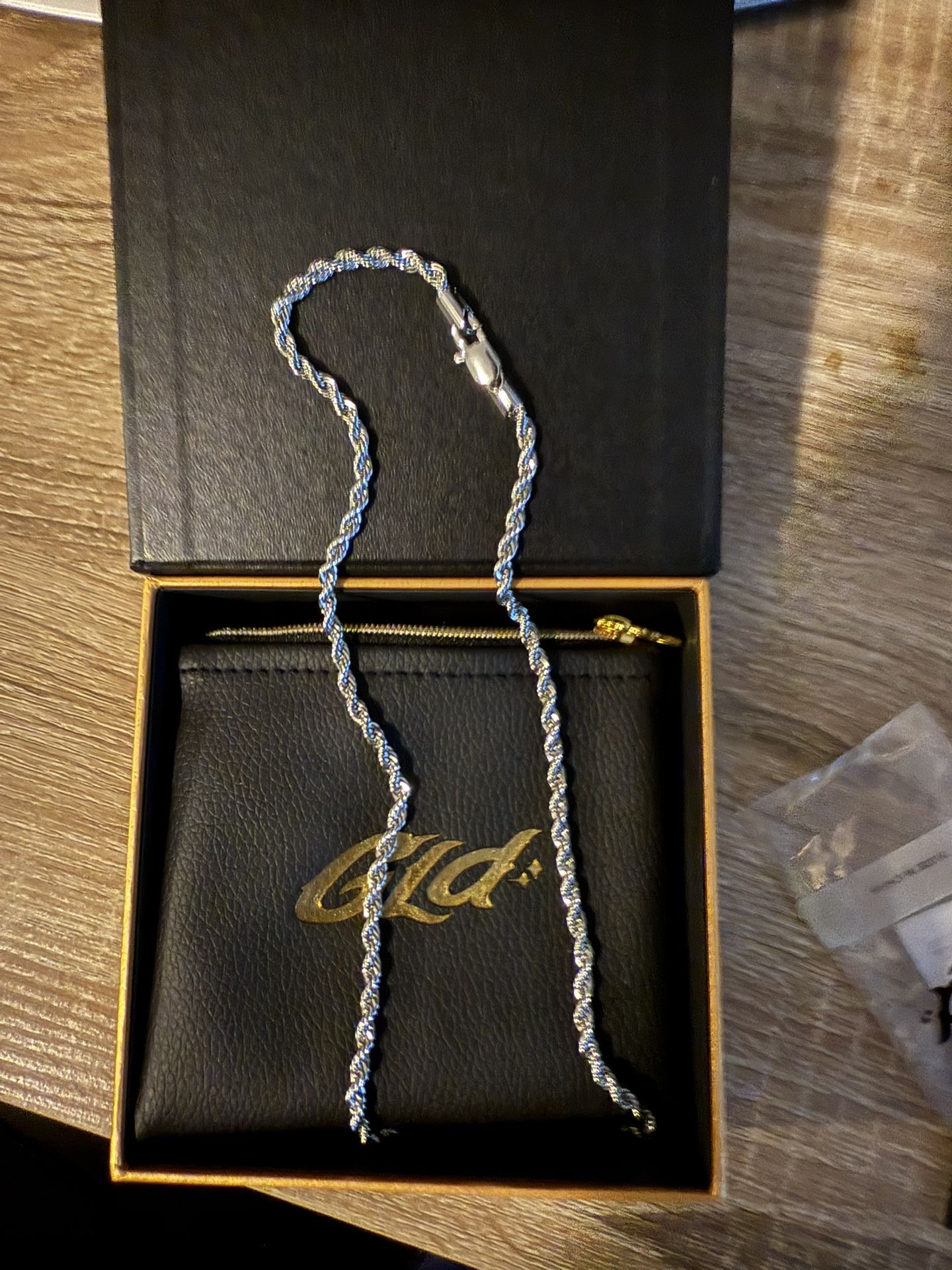 GLD silver Chain