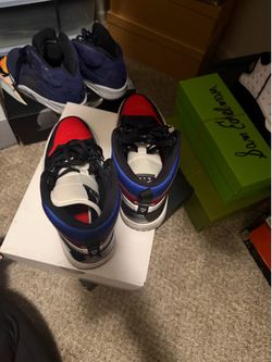 Woman's air Jordan 1 mid size 9.5