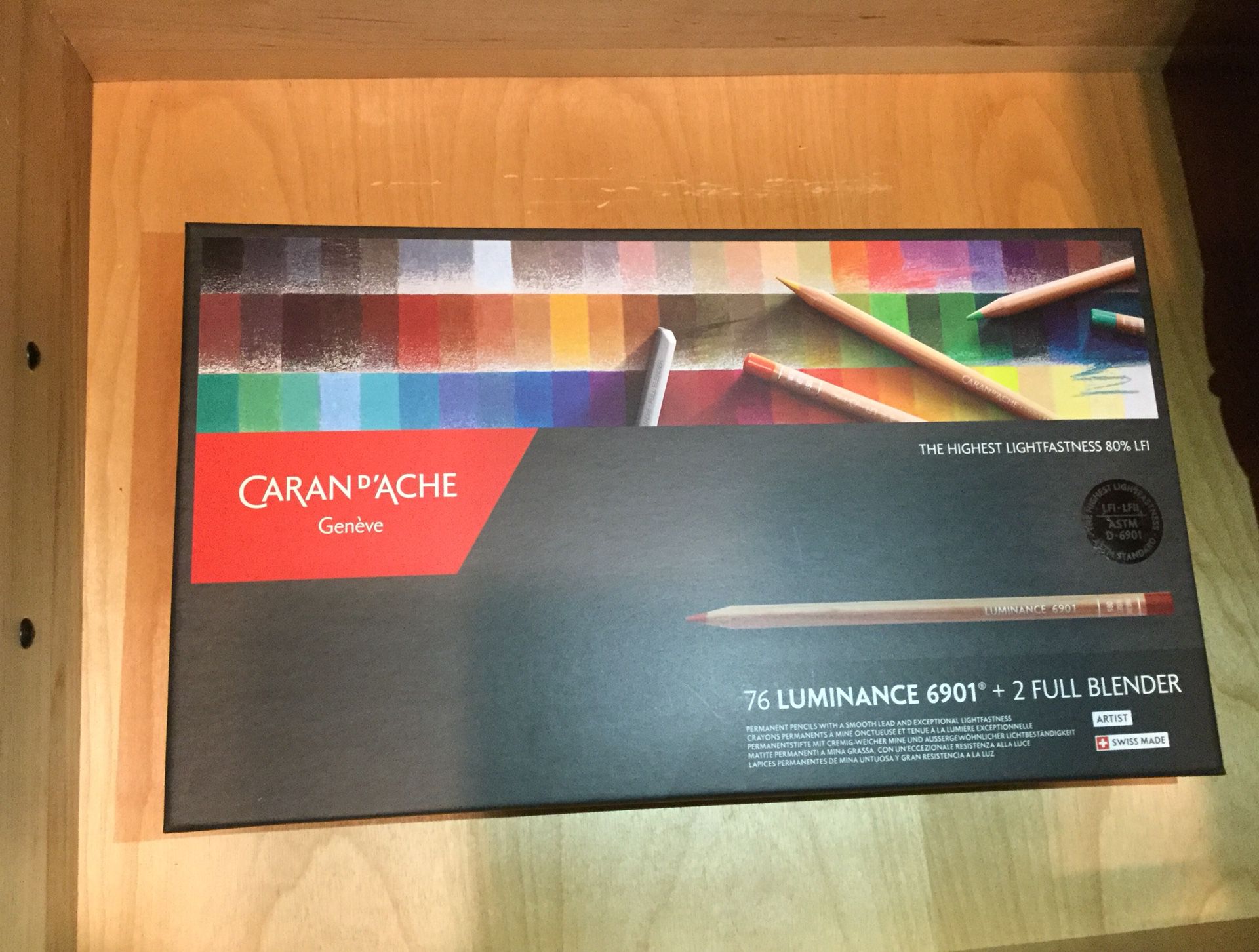 Caran D'Ache Luminance Colored Pencils - Colored pencils set of 76 for Sale  in Cary, IL - OfferUp