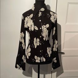 Les Ailes de la Mode Floral Pleated Shirt with Notched Collar & Cuff Links