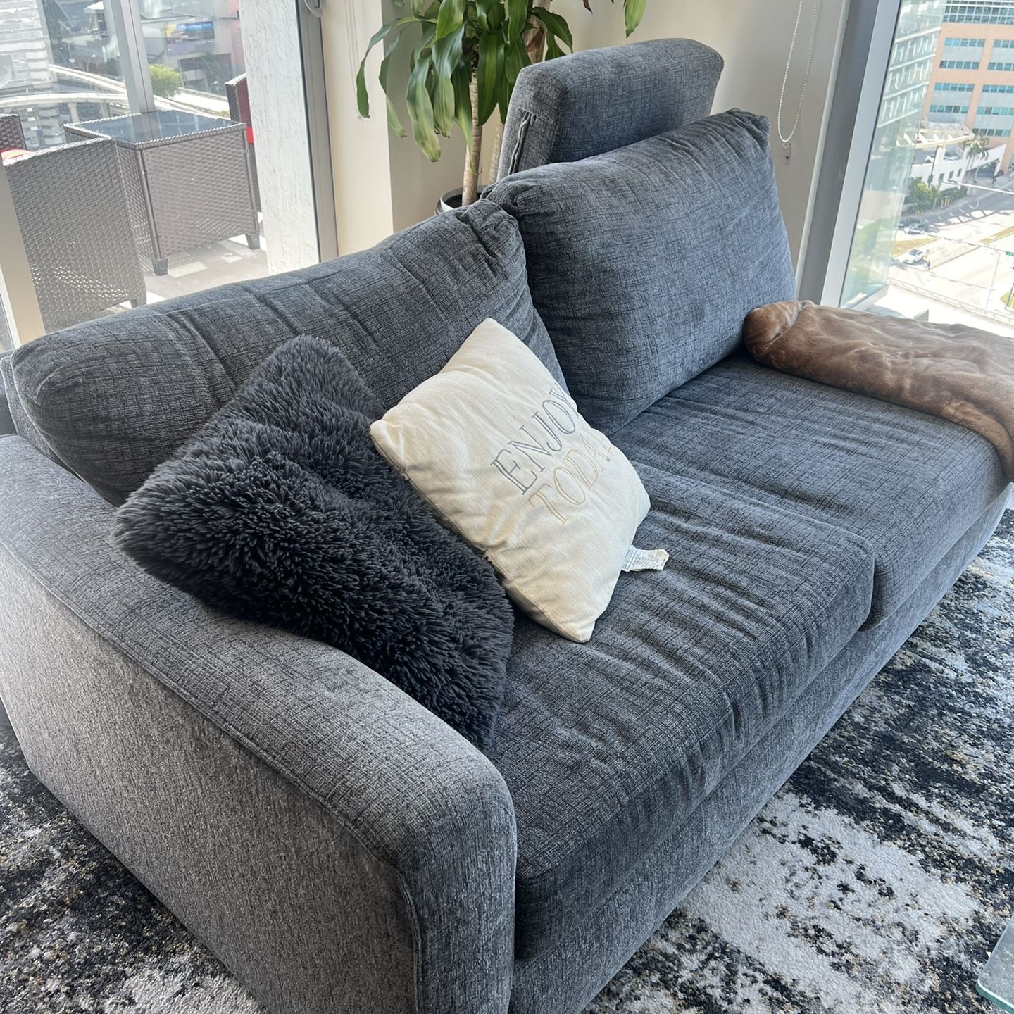 Maxie Gray Sectional Sofa