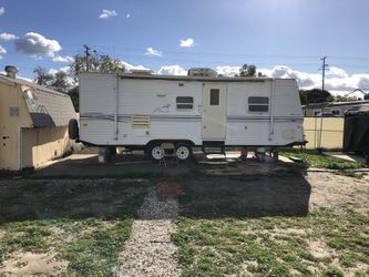 2000 Fleetwood Prowler 26h